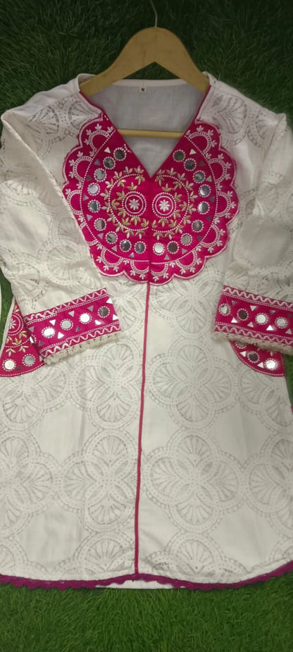 White Pink Riwaayat Cotton Festive Kurta Set For Women