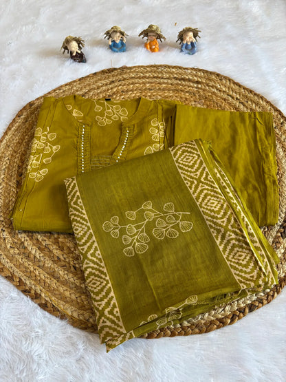Green Cotton Partywear Suit Set For Women